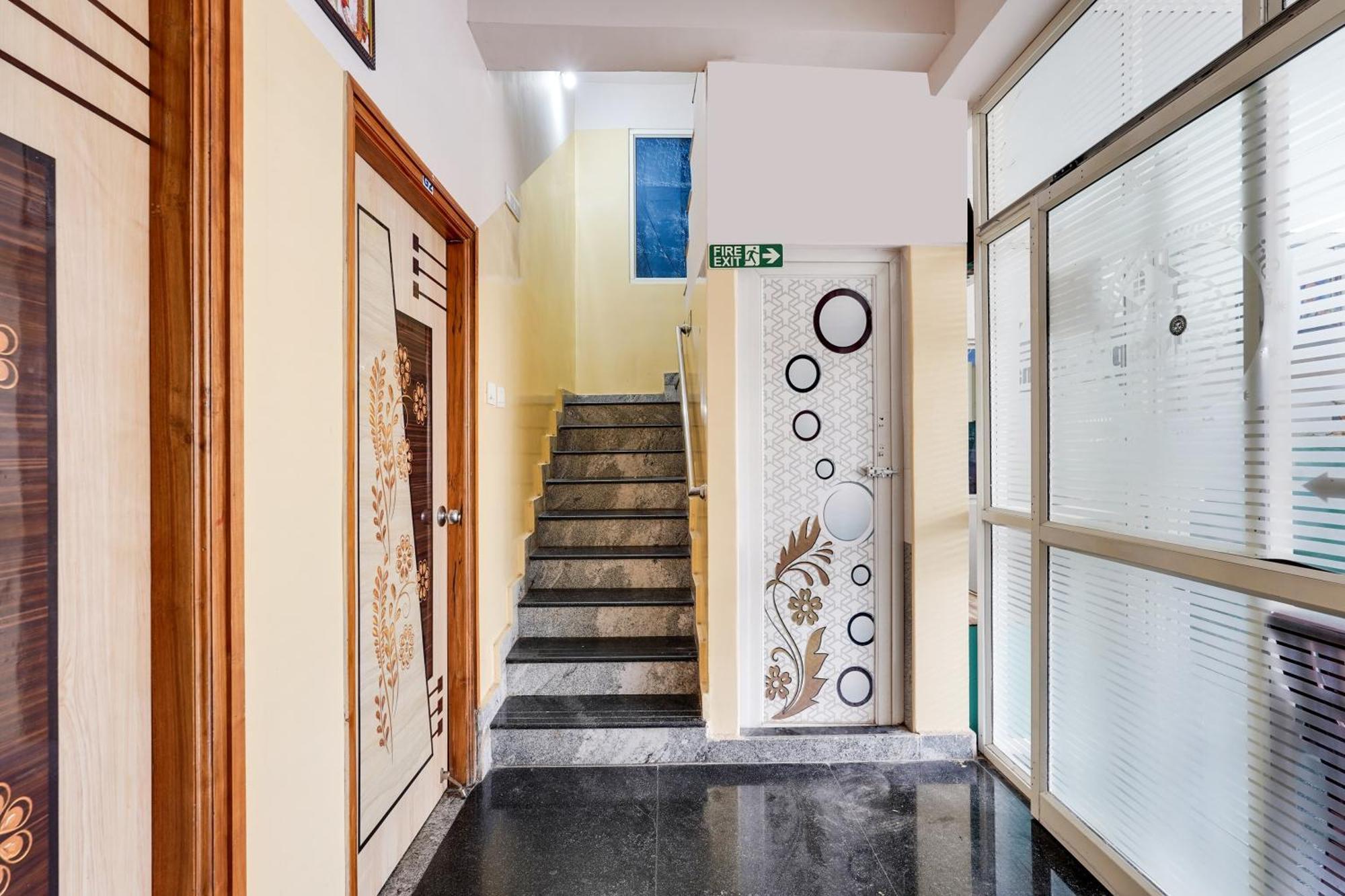 Super Hotel O Karakambadi Road Near Leela Mahal Circle Tirupati Exterior photo